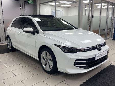 2025-Volkswagen-Golf-14-TSI-Life-Auto-110kw_0