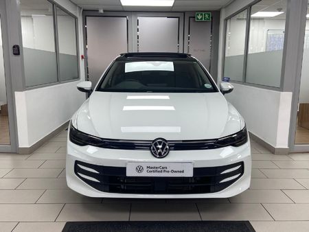 2025-Volkswagen-Golf-14-TSI-Life-Auto-110kw_1