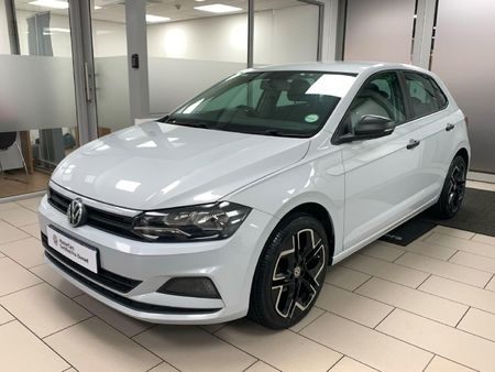2019-Volkswagen-Polo-10-TSI-Trendline_2