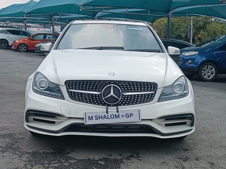2010-Mercedes-Benz-C-Class-C-350-CDI-Avantgarde-Auto_2