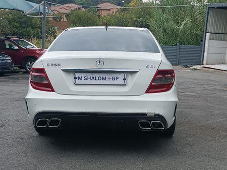2010-Mercedes-Benz-C-Class-C-350-CDI-Avantgarde-Auto_5