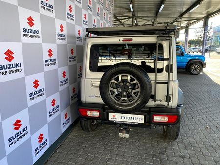 2025-Suzuki-Jimny-15-GLX_9