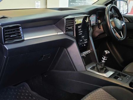 2023-Volkswagen-Amarok-20-TDI-125kW-Life-Double-Cab_12