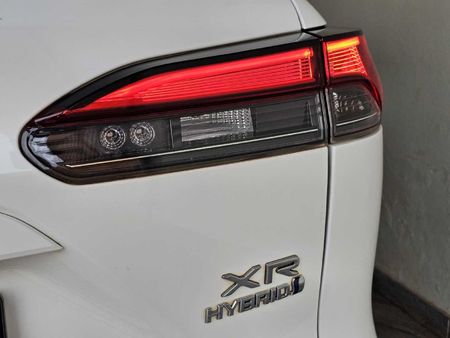 2024-Toyota-Corolla-Cross-18-XR-Hybrid_9
