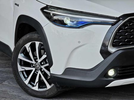 2024-Toyota-Corolla-Cross-18-XR-Hybrid_1