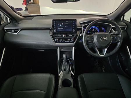 2024-Toyota-Corolla-Cross-18-XR-Hybrid_7