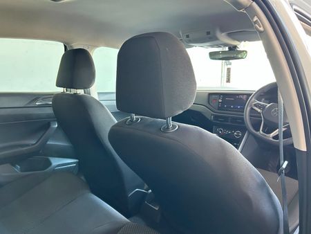 2021-Volkswagen-Polo-10-TSI-Life_11