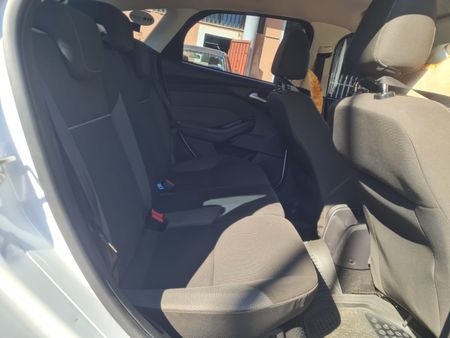 2013-Ford-Focus-14_11