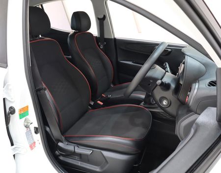 2024-Hyundai-Grand-i10-10-Motion_16