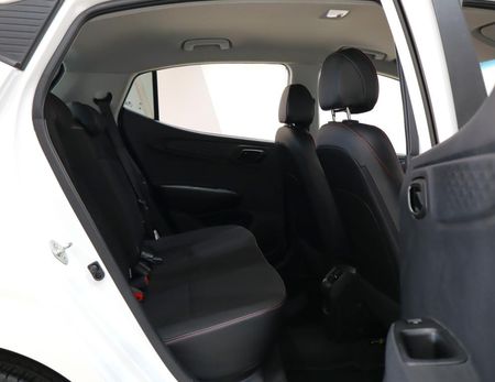 2024-Hyundai-Grand-i10-10-Motion_19