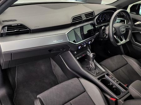 2023-Audi-Q3-14-TFSI-S-Line-35-TFSI_13