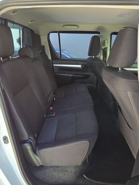 2025-Toyota-Hilux-24-GD-6-Raised-Body-Raider-Auto-Double-Cab_9