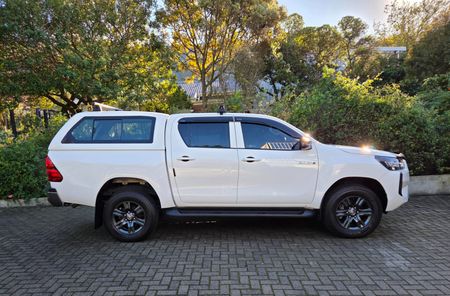 2025-Toyota-Hilux-24-GD-6-Raised-Body-Raider-Auto-Double-Cab_4