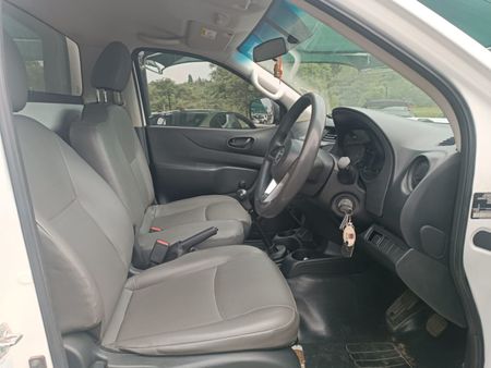 2023-Nissan-Navara-25-DDTi-LE-Single-Cab_9