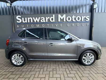 2015-Volkswagen-Polo-GP-12-TSI-Comfortline-66kW_1