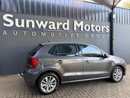2015-Volkswagen-Polo-GP-12-TSI-Comfortline-66kW_3
