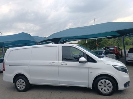 2023-Mercedes-Benz-Vito-111-16-CDI-Panel-Van_2
