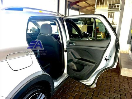 2019-Volkswagen-T-Cross-10-TSI-Highline-Auto_13