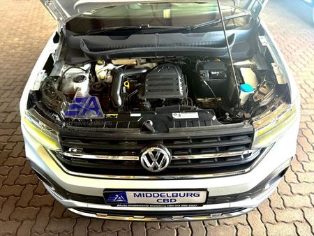 2019-Volkswagen-T-Cross-10-TSI-Highline-Auto_17