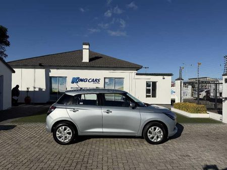 2025-Suzuki-Swift-12-GL-Auto_3