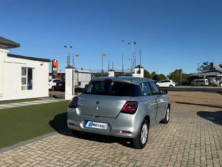 2025-Suzuki-Swift-12-GL-Auto_5