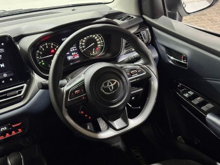 2025-Toyota-Starlet-15-XR-Auto_11