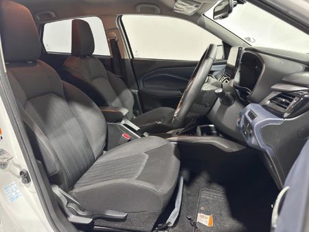 2025-Toyota-Starlet-15-XR-Auto_17