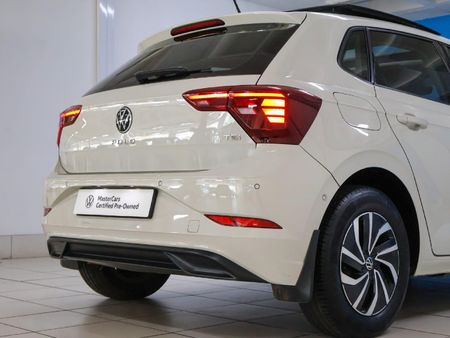 2023-Volkswagen-Polo-10-TSI-Highline-85kW_11