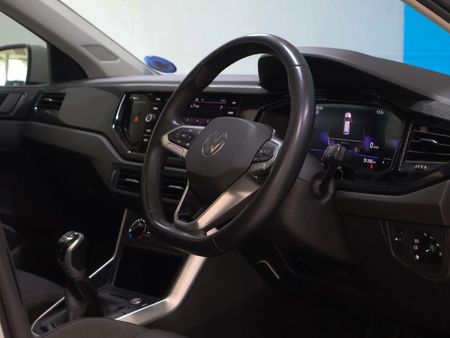 2023-Volkswagen-Polo-10-TSI-Highline-85kW_20