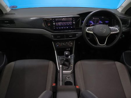2023-Volkswagen-Polo-10-TSI-Highline-85kW_27