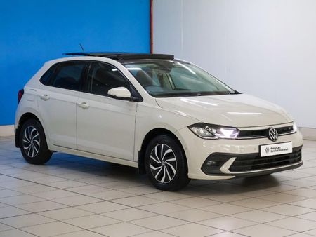 2023-Volkswagen-Polo-10-TSI-Highline-85kW_3