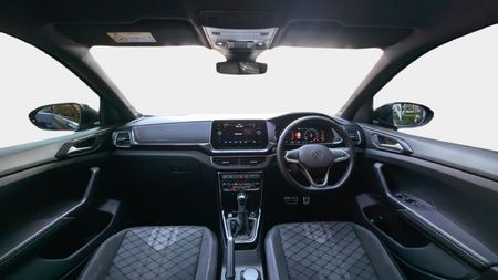 2025-Volkswagen-T-Cross-10-TSI-R-Line-Auto_11