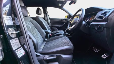 2025-Volkswagen-T-Cross-10-TSI-R-Line-Auto_12