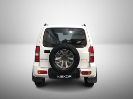 2015-Suzuki-Jimny-13_4