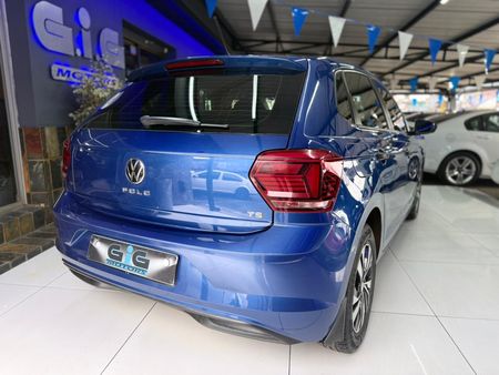 2021-Volkswagen-Polo-10-TSI-Trendline_8