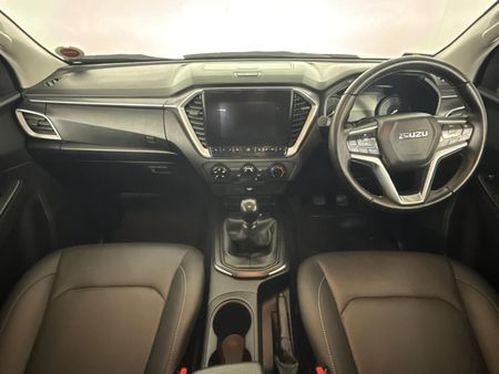 2023-Isuzu-D-Max-19-DDI-HR-LS-Double-Cab_1