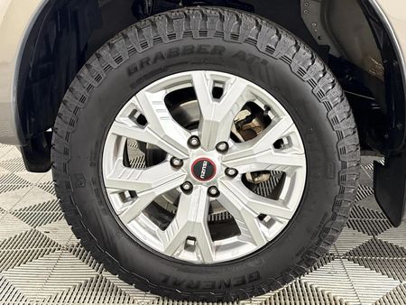 2023-Isuzu-D-Max-19-DDI-HR-LS-Double-Cab_4