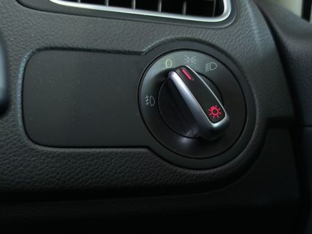 2019-Volkswagen-Polo-Vivo-16-Highline-5-dr_13