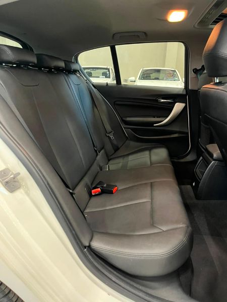 2016-BMW-1-Series-118i-5-dr-Auto_11