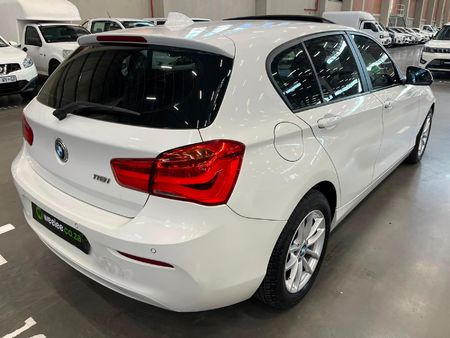 2016-BMW-1-Series-118i-5-dr-Auto_2