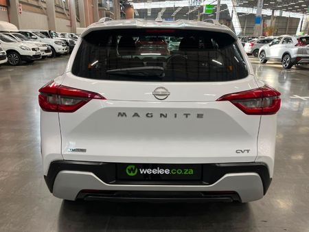 2024-Nissan-Magnite-10T-Acenta-Auto_3