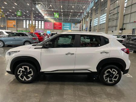 2024-Nissan-Magnite-10T-Acenta-Auto_5