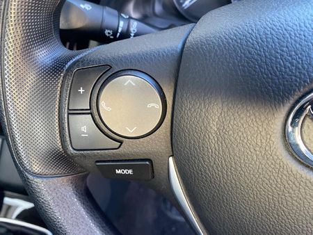 2024-Toyota-Corolla-Quest-18-Auto_8