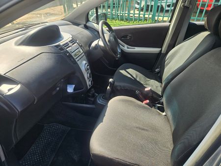 2006-Toyota-Yaris-T1-5-dr_13