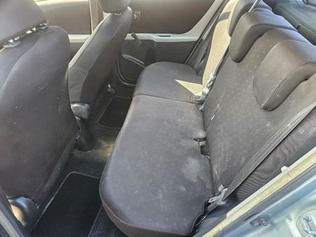 2006-Toyota-Yaris-T1-5-dr_16