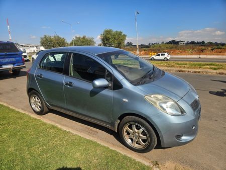 2006-Toyota-Yaris-T1-5-dr_2