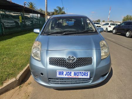 2006-Toyota-Yaris-T1-5-dr_3
