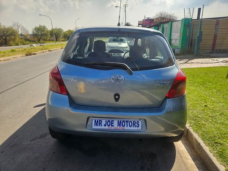 2006-Toyota-Yaris-T1-5-dr_6