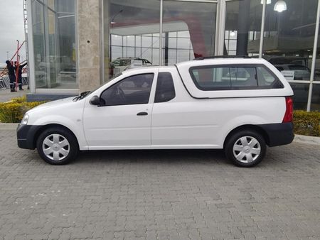 2023-Nissan-NP200-16-AC-Safety-Pack_1
