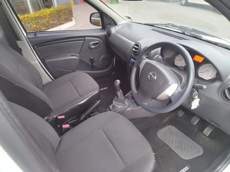 2023-Nissan-NP200-16-AC-Safety-Pack_5